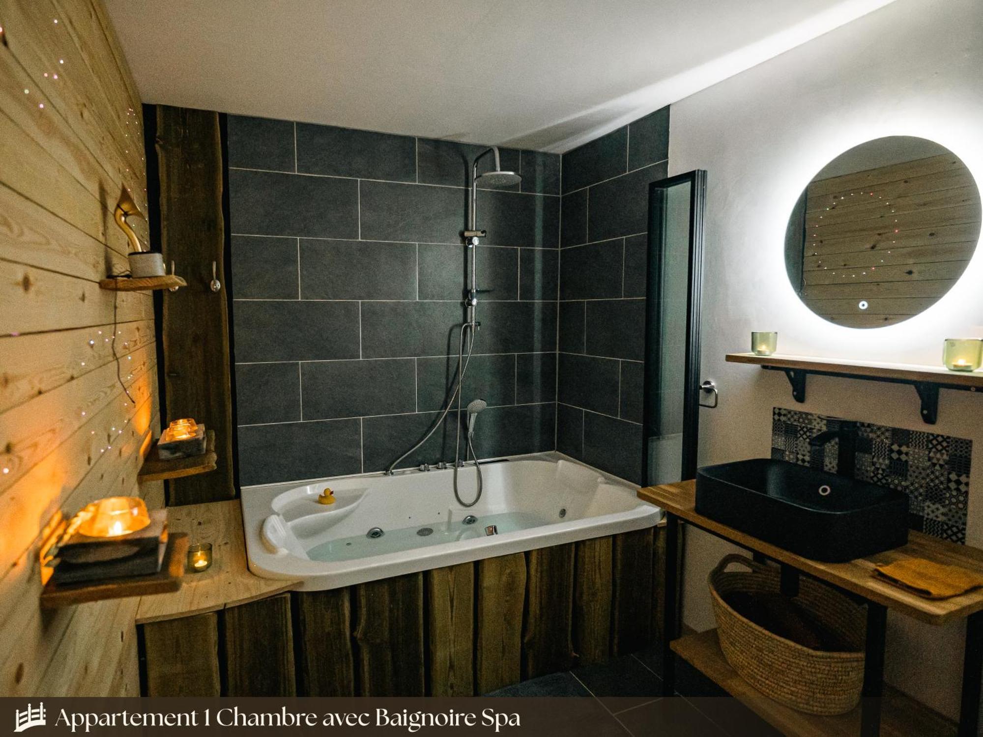 Les Appartements Du Pont Alsort Froidchapelle Ngoại thất bức ảnh